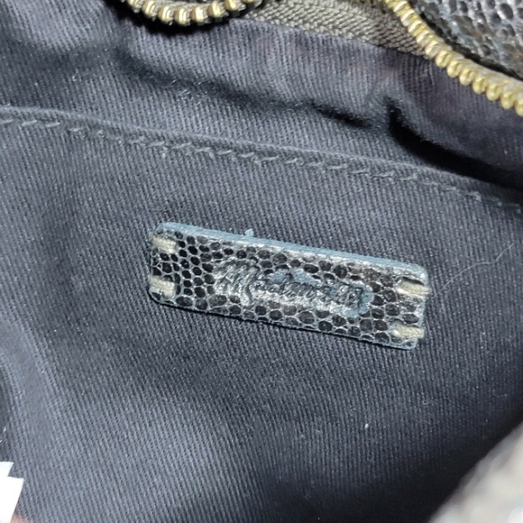 Madewell The Puff Crossbody In Bronze Lamb Leather - Picture 10 of 11